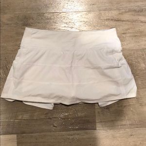 Lulu Lemon Skirt - Size 4 Reg